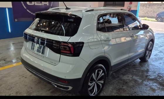 VOLKSWAGEN T-CROSS 1.4 250 TSI TOTAL FLEX HIGHLINE AUTOMÁTICO